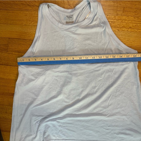 Athleta Women’s  Tank Top In light blue  Size L (D)4 - Picture 4 of 7